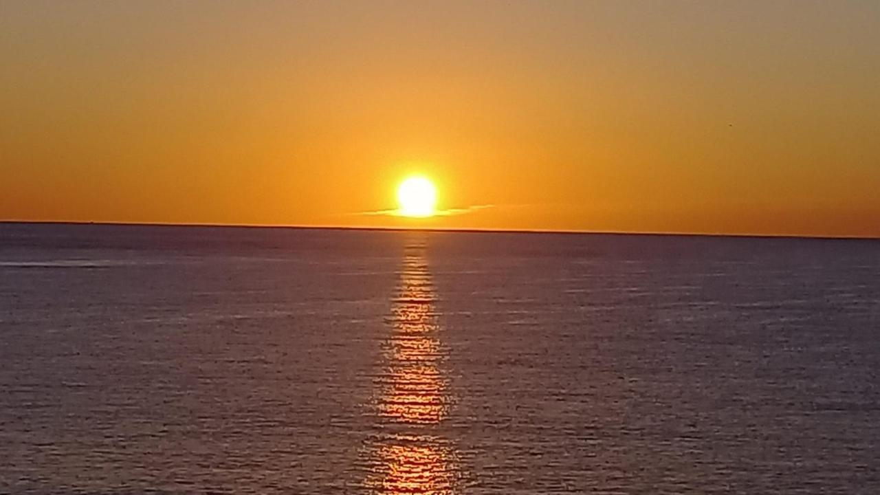 Apartament L'Ampolla Ronda Del Mar Zewnętrze zdjęcie